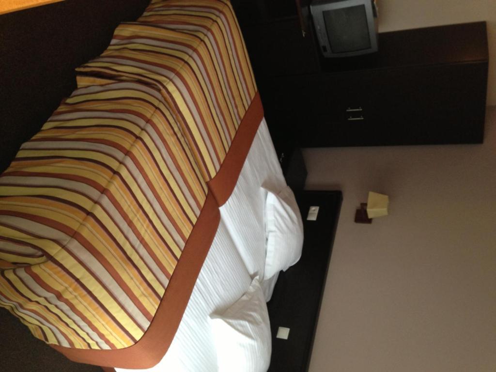 Hotel Giorgi Et Logements Insolites-Jacuzzi Prive Bastogne Chambre photo